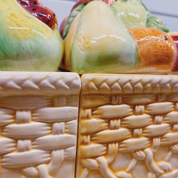 Cottagecore Vintage GOURMET Fruit Basket & Daisy Flowers Canister Set of 3 - Picture 8 of 11